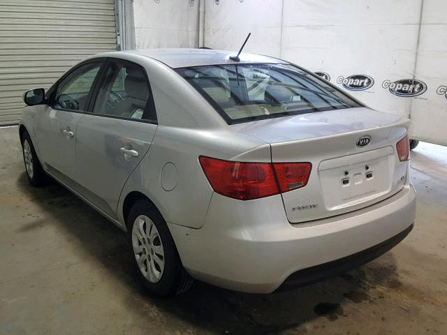 KNAFU4A26A5234828 - 2010 KIA FORTE EX SILVER photo 3