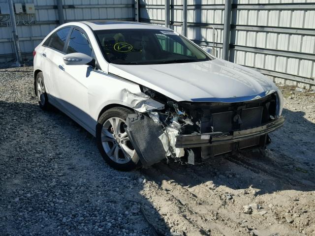 5NPEC4AC0DH601799 - 2013 HYUNDAI SONATA SE WHITE photo 1