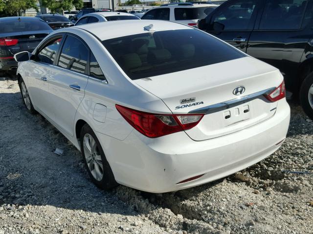 5NPEC4AC0DH601799 - 2013 HYUNDAI SONATA SE WHITE photo 3