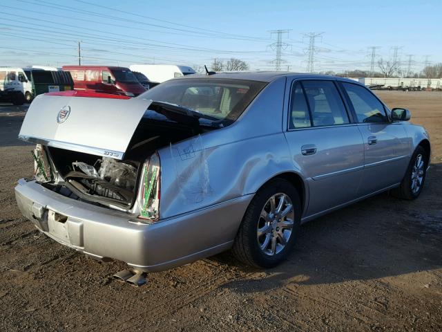 1G6KD57Y58U121667 - 2008 CADILLAC DTS SILVER photo 4