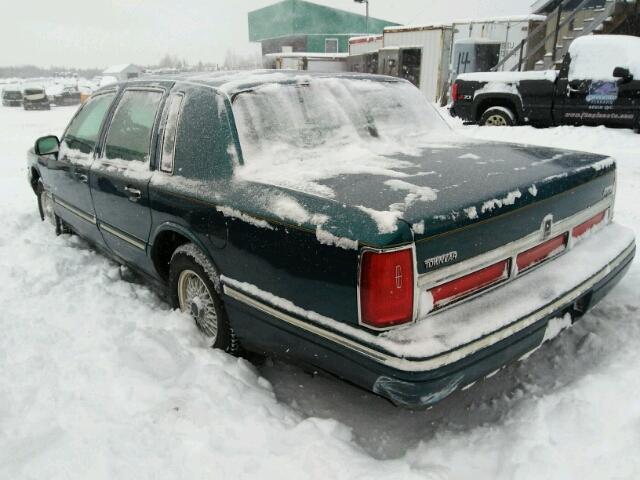 1LNLM82W6VY720764 - 1997 LINCOLN TOWN CAR S GREEN photo 3