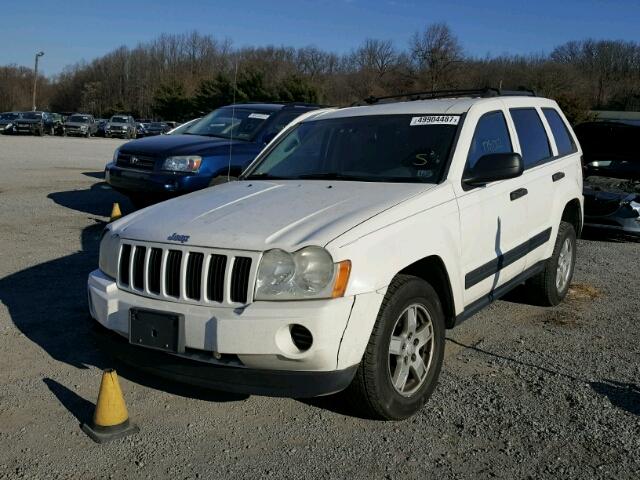 1J4GR48K86C284660 - 2006 JEEP GRAND CHER WHITE photo 2