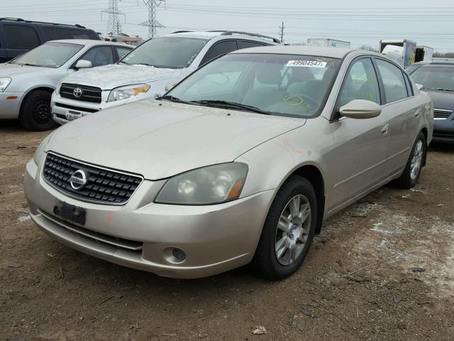 1N4AL11E95N490739 - 2005 NISSAN ALTIMA S TAN photo 2