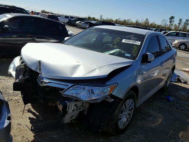4T4BF1FK0ER357556 - 2014 TOYOTA CAMRY L SILVER photo 2