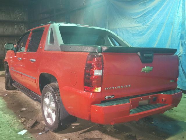 3GNTKGE31BG309629 - 2011 CHEVROLET AVALANCHE RED photo 3