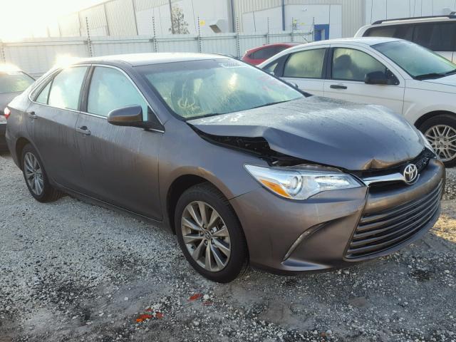 4T1BF1FK9GU211265 - 2016 TOYOTA CAMRY LE GRAY photo 1