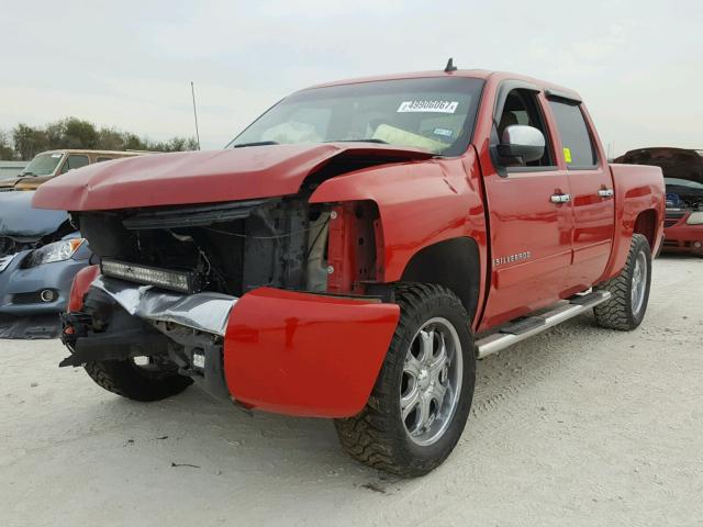 3GCEC13J27G550796 - 2007 CHEVROLET SILVERADO RED photo 2