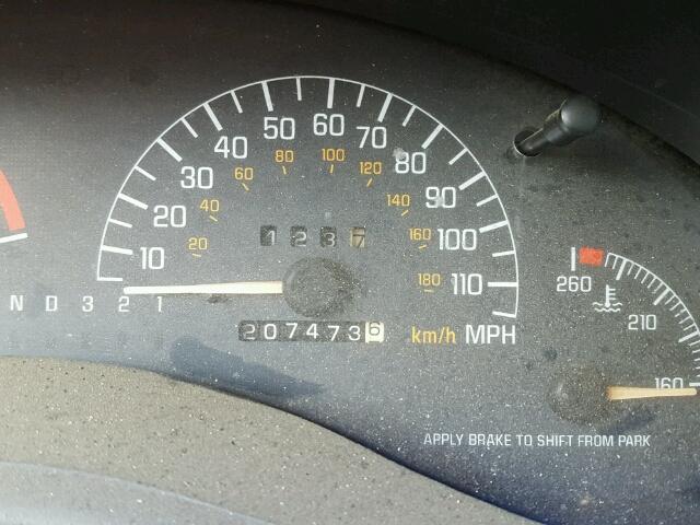 1G2WP52K62F123629 - 2002 PONTIAC GRAND PRIX SILVER photo 8