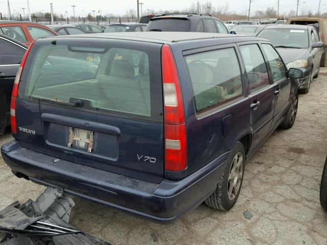 YV1LW5570W2496584 - 1998 VOLVO V70 BLUE photo 4