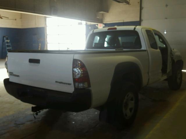 5TETX62N39Z599588 - 2009 TOYOTA TACOMA PRE WHITE photo 4