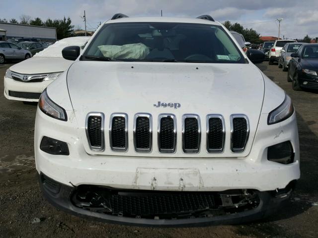 1C4PJMAS8HW524346 - 2017 JEEP CHEROKEE S WHITE photo 9