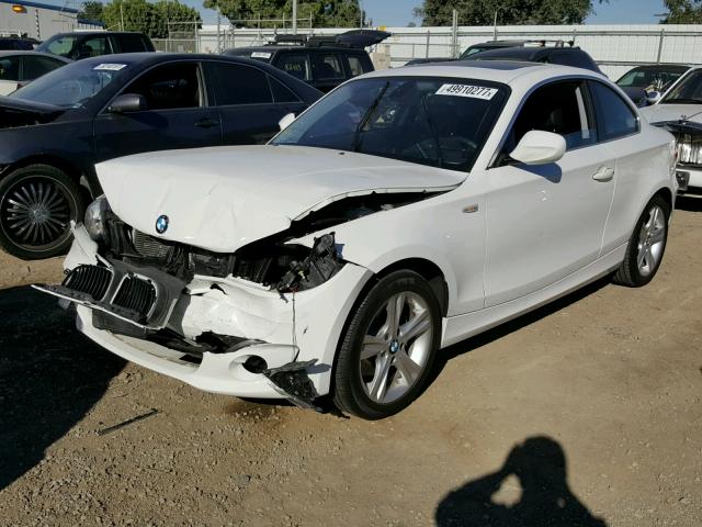 WBAUP9C53DVS95741 - 2013 BMW 128 I WHITE photo 2