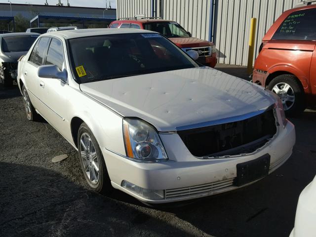 1G6KD57Y69U125714 - 2009 CADILLAC DTS WHITE photo 1