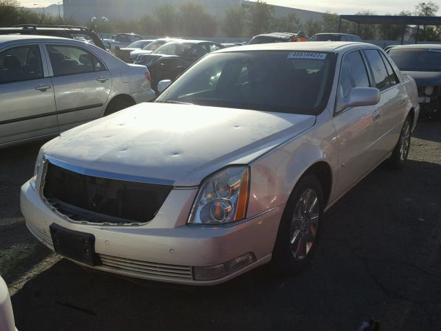 1G6KD57Y69U125714 - 2009 CADILLAC DTS WHITE photo 2