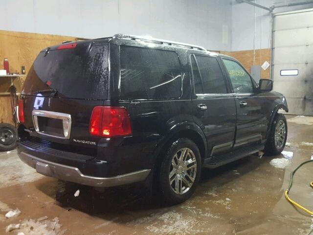 5LMFU28RX3LJ26035 - 2003 LINCOLN NAVIGATOR BLACK photo 4