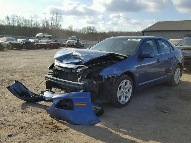 3FAHP0HG5AR132744 - 2010 FORD FUSION SE BLUE photo 2