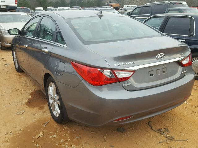 5NPEC4AC5DH599824 - 2013 HYUNDAI SONATA SE SILVER photo 3