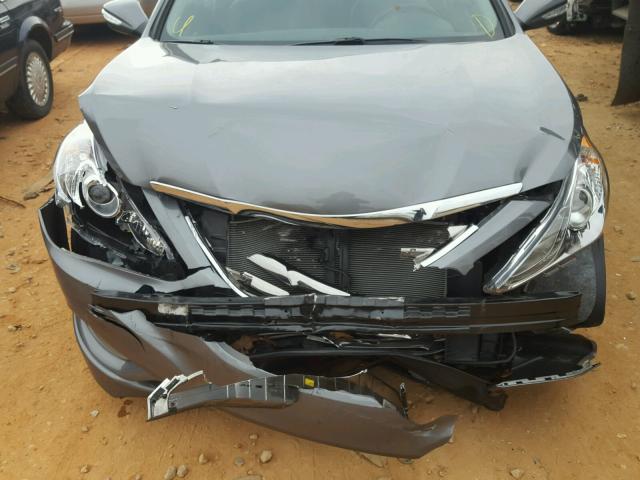 5NPEC4AC5DH599824 - 2013 HYUNDAI SONATA SE SILVER photo 9