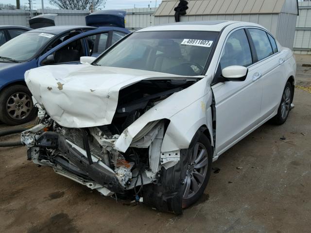 1HGCP3F84CA031937 - 2012 HONDA ACCORD EXL WHITE photo 2