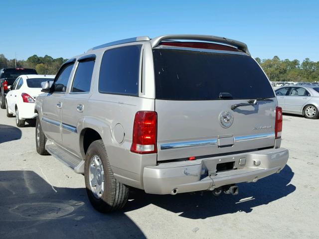 1GYEK63N55R161371 - 2005 CADILLAC ESCALADE L GOLD photo 3