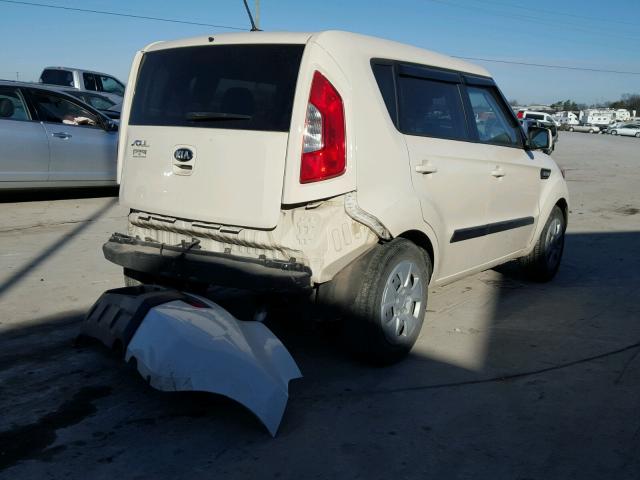 KNDJT2A59D7767473 - 2013 KIA SOUL WHITE photo 4