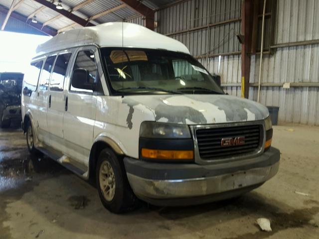 1GDFG15T231201570 - 2003 GMC SAVANA RV WHITE photo 1