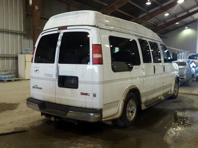 1GDFG15T231201570 - 2003 GMC SAVANA RV WHITE photo 4