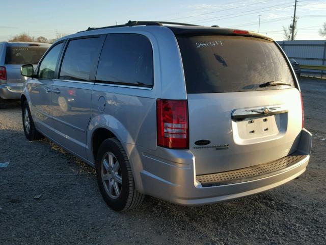 2A8HR54P38R754355 - 2008 CHRYSLER TOWN & COU SILVER photo 3