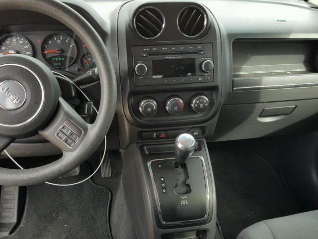 1C4NJCBA4CD559381 - 2012 JEEP COMPASS SP 红色 照片 9