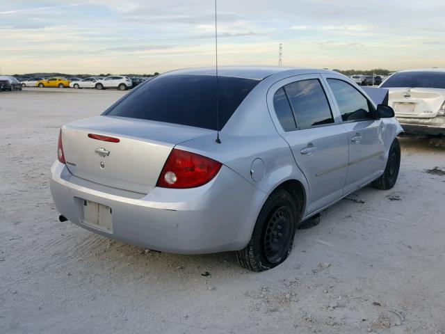 1G1AK52F557529335 - 2005 CHEVROLET COBALT SILVER photo 4