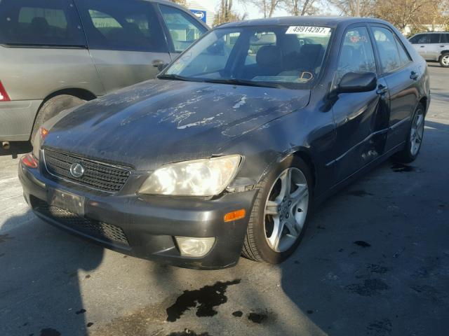 JTHBD192730074154 - 2003 LEXUS IS 300 SILVER photo 2