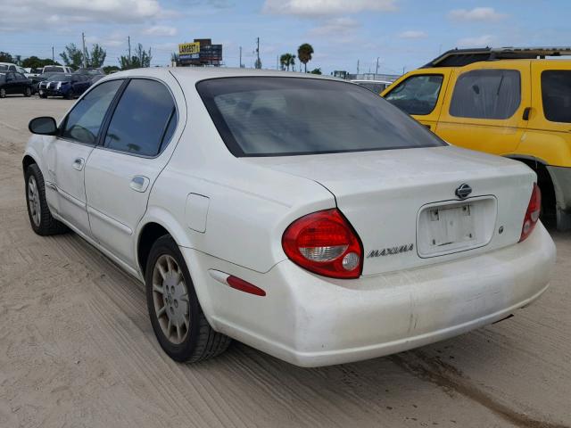 JN1CA31D41T816161 - 2001 NISSAN MAXIMA GXE WHITE photo 3