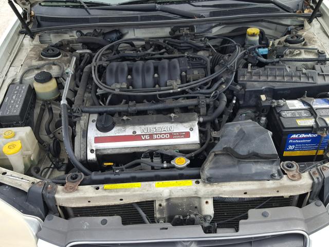 JN1CA31D41T816161 - 2001 NISSAN MAXIMA GXE WHITE photo 7