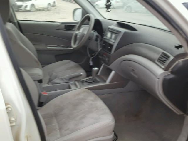 JF2SH616X9H747421 - 2009 SUBARU FORESTER 2 WHITE photo 5