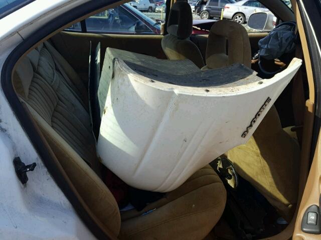 1G2WJ52K2WF227106 - 1998 PONTIAC GRAND PRIX WHITE photo 6