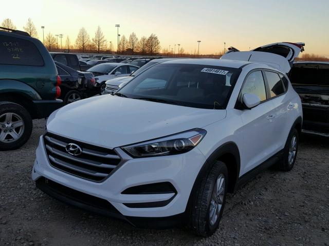 KM8J23A44HU268521 - 2017 HYUNDAI TUCSON SE WHITE photo 2