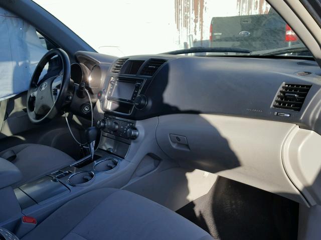 5TDBK3EH7DS208575 - 2013 TOYOTA HIGHLANDER GRAY photo 5