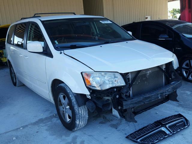 2C4RDGCG8CR147013 - 2012 DODGE GRAND CARA WHITE photo 1