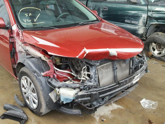 KNAFU4A25A5052280 - 2010 KIA FORTE EX RED photo 9