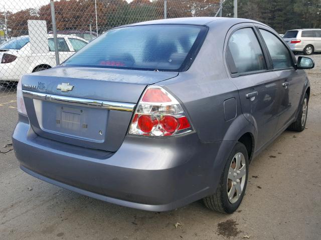 KL1TD56EX9B385142 - 2009 CHEVROLET AVEO LS SILVER photo 4