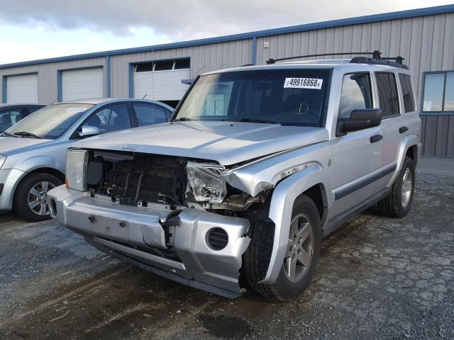 1J8HG48N26C244688 - 2006 JEEP COMMANDER SILVER photo 2