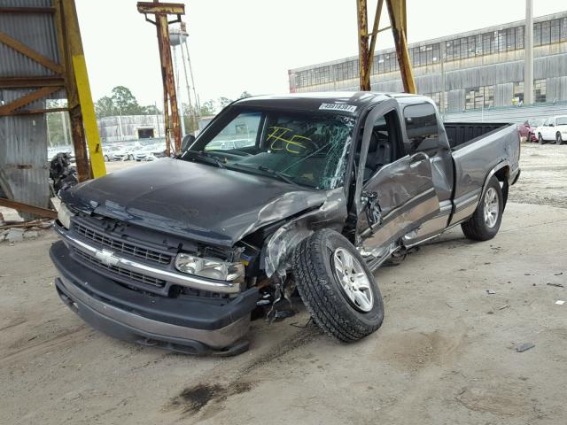 2GCEK19T4Y1118684 - 2000 CHEVROLET SILVERADO GRAY photo 2