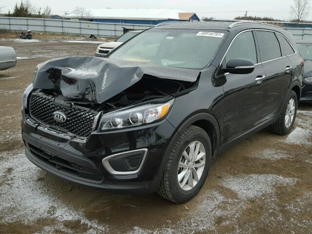 5XYPG4A31GG095862 - 2016 KIA SORENTO LX BLACK photo 2