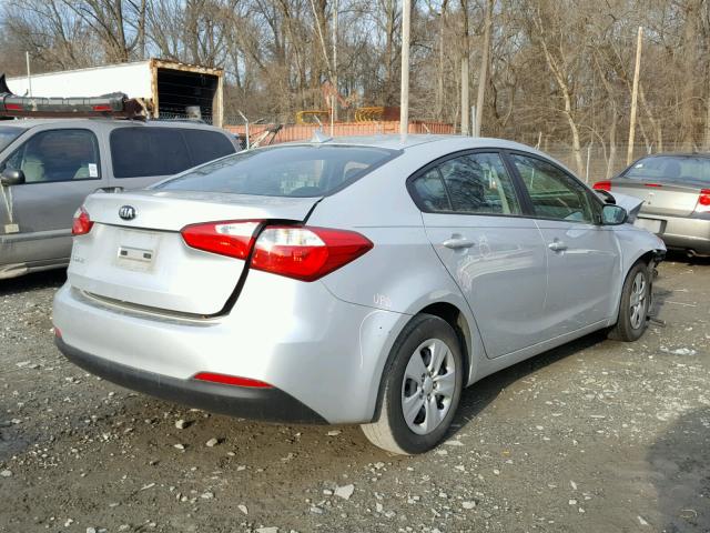 KNAFK4A65G5492002 - 2016 KIA FORTE LX SILVER photo 4