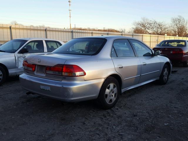 1HGCG16562A007633 - 2002 HONDA ACCORD EX SILVER photo 4