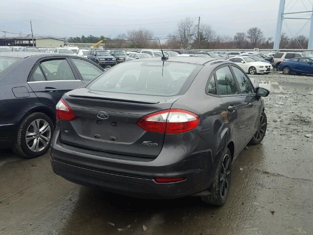 3FADP4BJ7FM160222 - 2015 FORD FIESTA SE GRAY photo 4