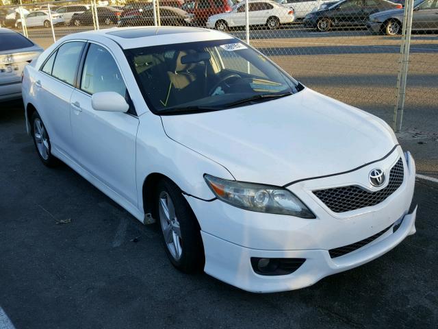 4T1BF3EK9BU636622 - 2011 TOYOTA CAMRY BASE WHITE photo 1