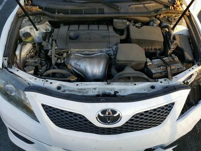 4T1BF3EK9BU636622 - 2011 TOYOTA CAMRY BASE WHITE photo 7