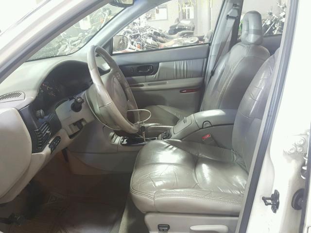 2G4WF5519Y1348236 - 2000 BUICK REGAL GS WHITE photo 5