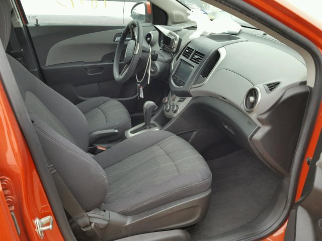 1G1JC5SB7D4195559 - 2013 CHEVROLET SONIC LT ORANGE photo 5